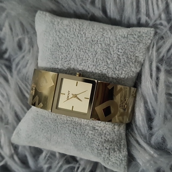 Dkny Jewelry - Dkny gold watch bangle 💫